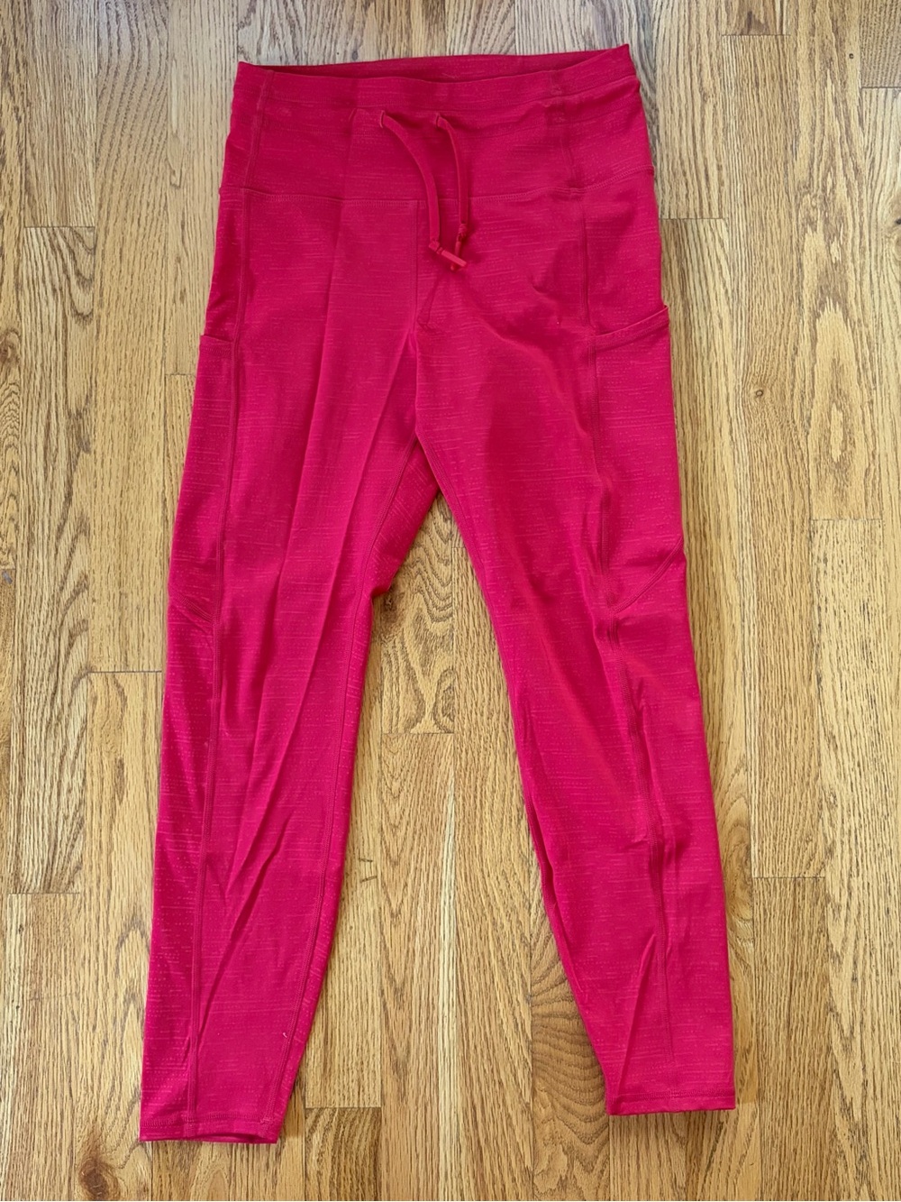 Red Lined Battleship Pocket
Drawstring Luxe 7/8 24" | size 4 - Picture 4 of 7